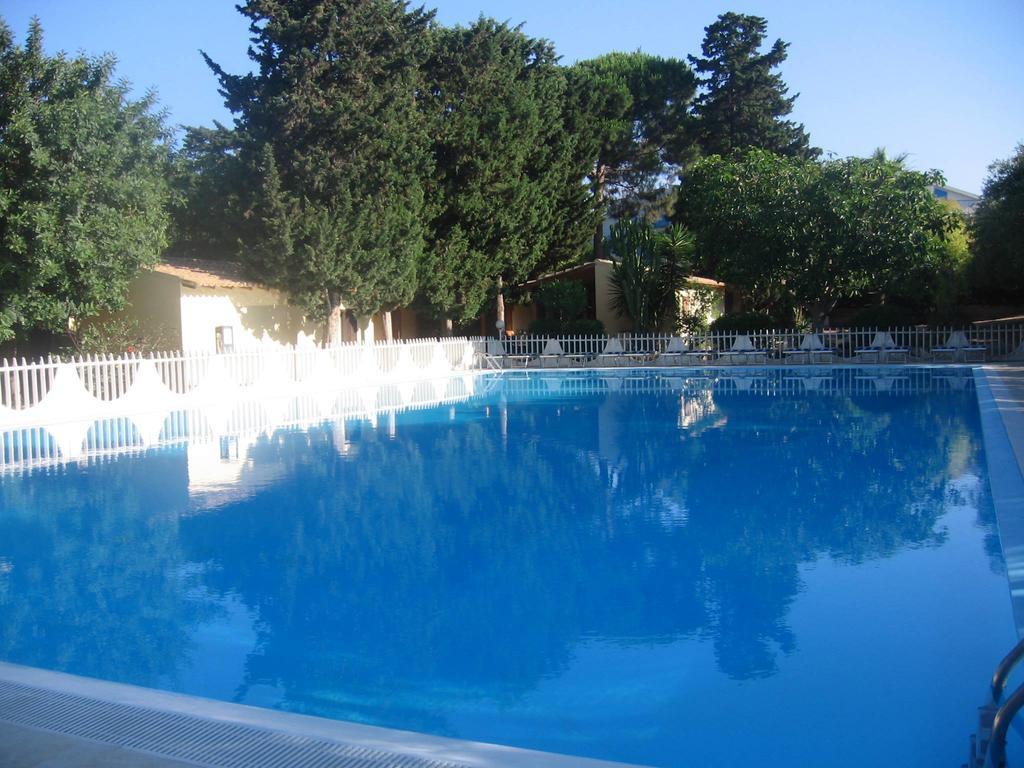 Hotel Baia Del Sole Марина-ди-Рагуза Экстерьер фото