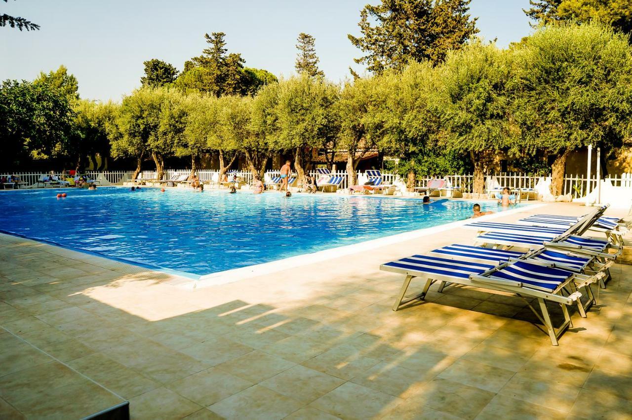 Hotel Baia Del Sole Марина-ди-Рагуза Экстерьер фото