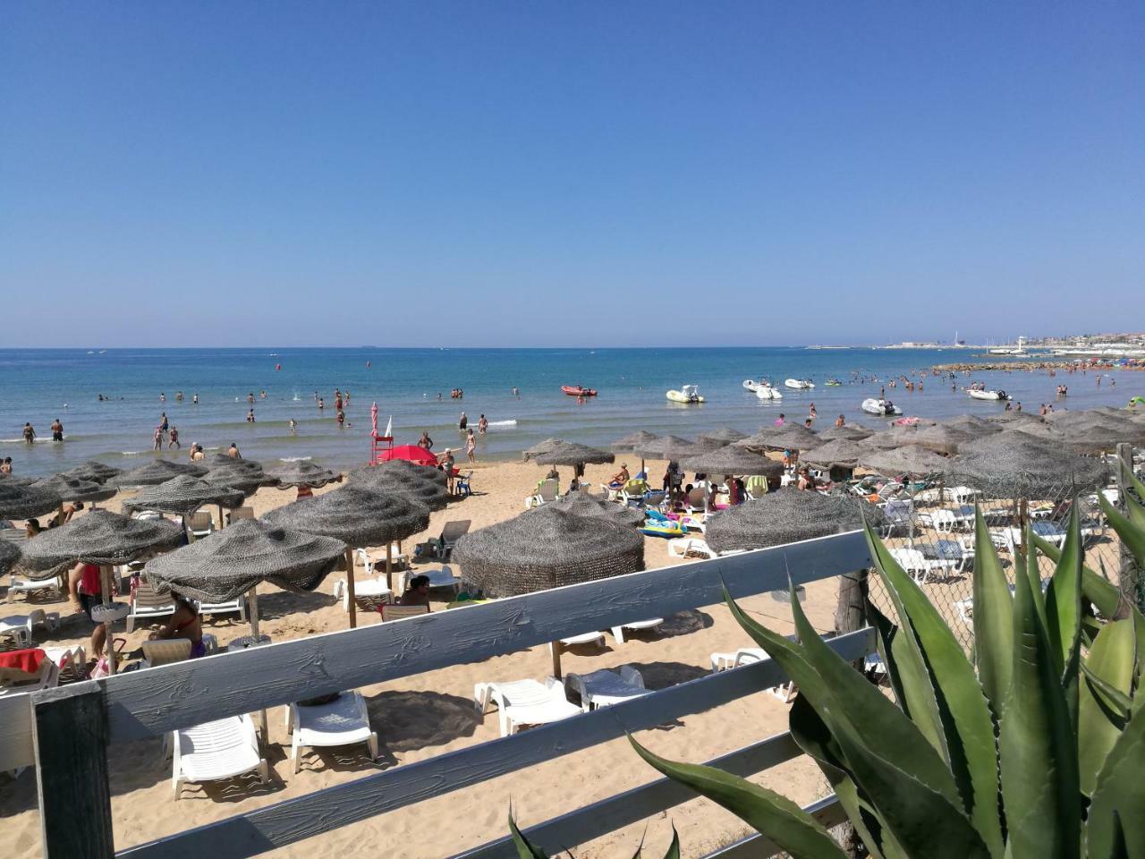 Hotel Baia Del Sole Марина-ди-Рагуза Экстерьер фото