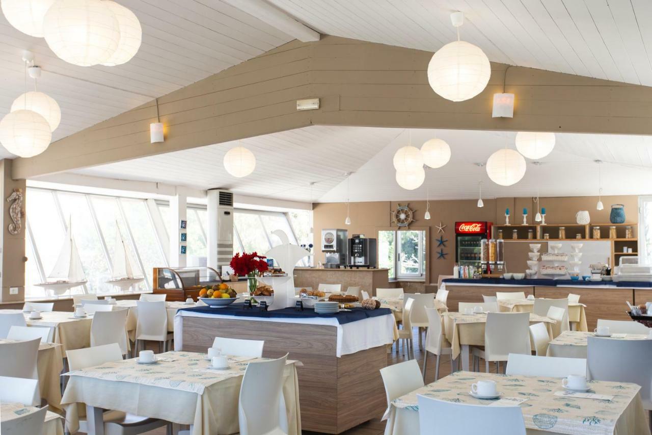 Hotel Baia Del Sole Марина-ди-Рагуза Экстерьер фото