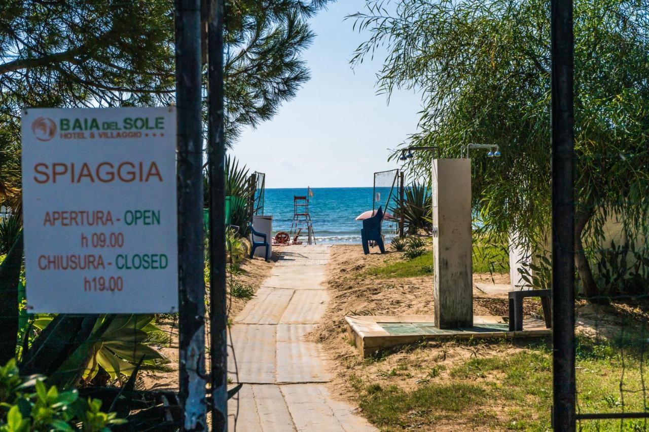Hotel Baia Del Sole Марина-ди-Рагуза Экстерьер фото